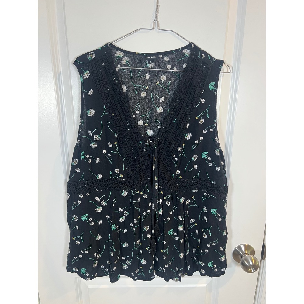 Torrid Womens Peplum Top Crochet Lace Trim Floral Black Size 2